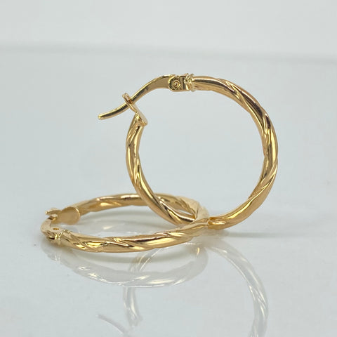 Candongas Entorchadas Oro amarillo 18k 1,65 Gr / 2,4 Cm  *