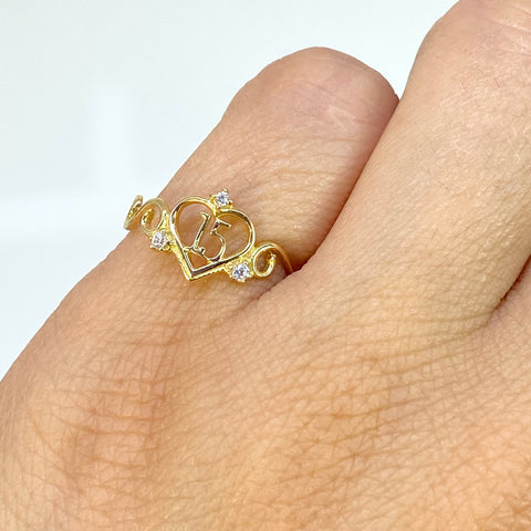 Anillo 15 Años Circones Blancos Oro amarillo 18k / Talla 5 1/2 / 1,11 Gr