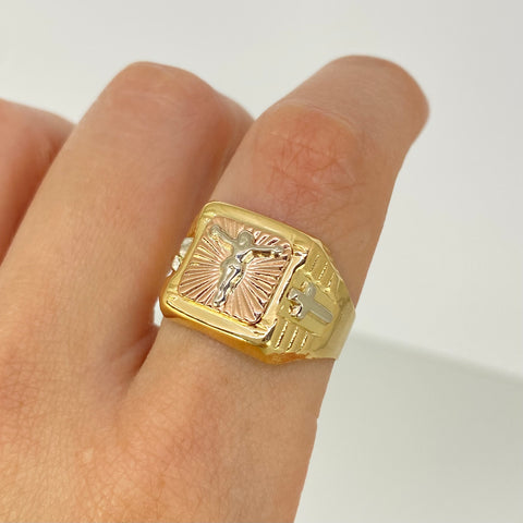 Anillo Cristo Diamantado Tres oros 18k / Talla 9 3/4 / 3,69 Gr
