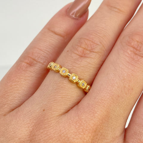 Anillo Cuadros Circones Blancos Oro amarillo 18k / Talla 6 / 1,72 Gr