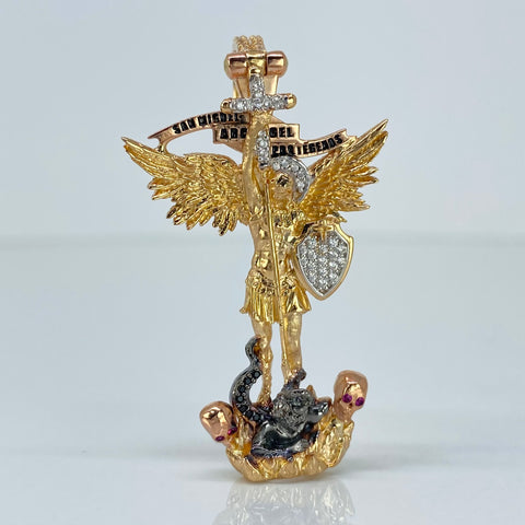 Dije San Miguel Arcangel Circones Blancos Oro amarillo y Oro blanco 18k 9,68 Gr / 5,5 Cm *
