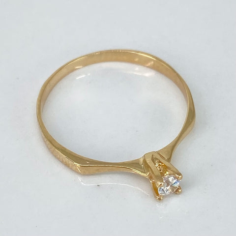 Anillo Solitario Linea Curva Circon Blanco Central Oro amarillo 18k / Talla 7 1/4 / 1,34 Gr *