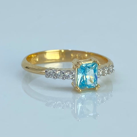 Anillo Solitario Rectangular Circones Blancos Celeste Oro amarillo 18k / Talla 6 1/2 / 2,19 Gr †