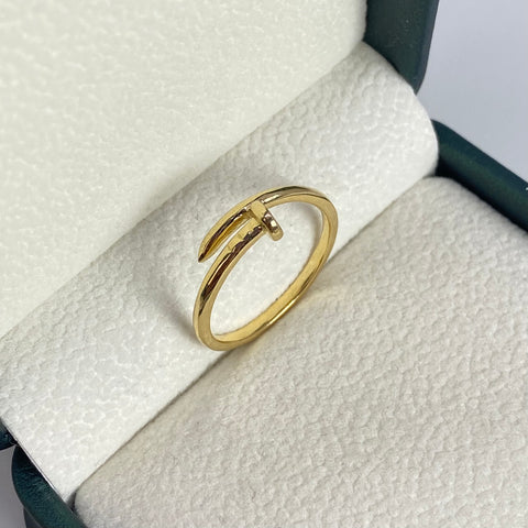 Anillo Clavo Oro amarillo 18k / Talla 8 / 2,85 Gr