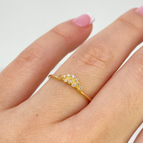 Anillo Circones Blancos Oro amarillo 18k / Talla 6 3/4 / 0,78 Gr *
