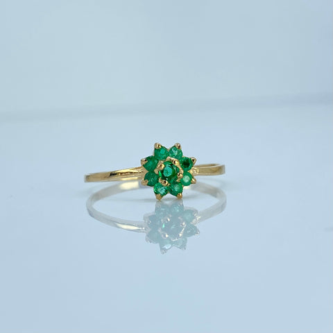 Anillo Solitario Flor 40 Pts De Esmeralda Oro amarillo 18k / Talla 8 / 1,38 Gr *