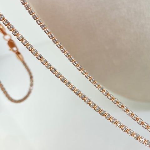 Cadena Punto Cuadrado Diamantado  Oro blanco y Oro rosa 18k +3 / 8,55 Gr / 2 mm / 60 Cm †