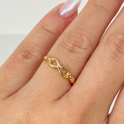Anillo Infinito Oro amarillo 18k / Talla 5 1/2 / 1,25 Gr *