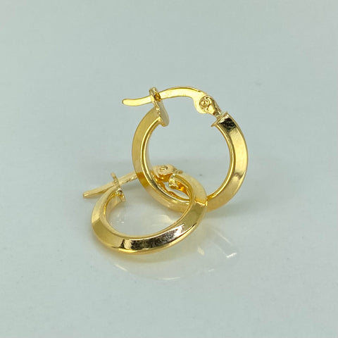 Candongas Lisas Triangulares Oro amarillo 18k 1,1 Gr / 1,6 Cm