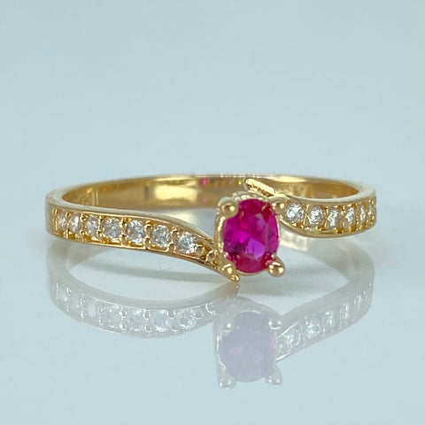 Anillo Solitario Circones Fucsia Blancos Oro amarillo / Talla 7 1/4 / 2 Gr