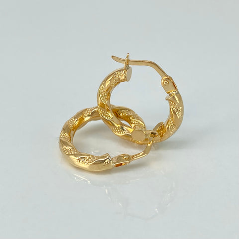 Candongas Entorchadas Lineas Punteadas Oro amarillo 18k 1,7 Gr / 1,9 Cm †