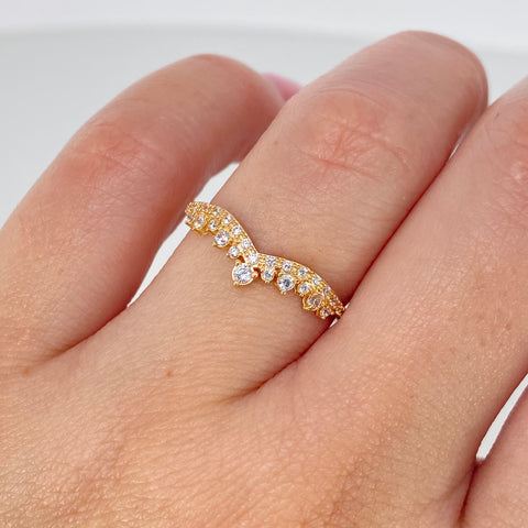 Anillo 15años Tiara Circones Blancos Oro amarillo / Talla 6 3/4 / 1,33 Gr