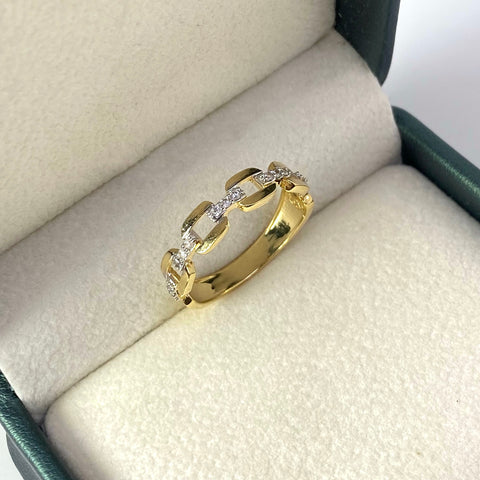 Anillo Cajón Circones Blancos Oro amarillo 18k / Talla 8 / 3,07 Gr †