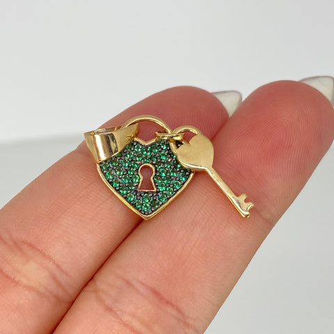 Dije Corazon Llave Circones Verdes Oro amarillo 18k 2,2 Gr / 2,3 Cm  *