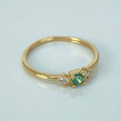 Anillo Tres Circones Blancos Verde Oro amarillo / Talla 6 1/4 / 1,4 Gr †