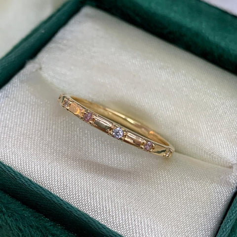 Anillo Circones Blancos Y Rosados / Talla 7 Oro amarillo 18k 1,71 Gr