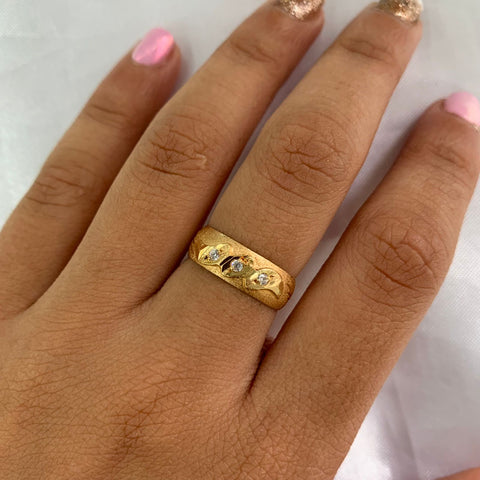 Anillo Argolla Diamantada Circones Blancos Oro amarillo 18k / Talla 6 / 1,94 Gr *