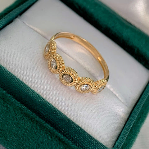 Anillo Circones Blancos Borde Diamantado Oro amarillo 18k / Talla 7 / 2,30 Gr *