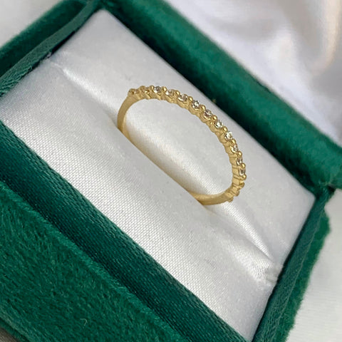 Anillo Circones Blancos Oro amarillo 18k / Talla 6 / 1,02 Gr