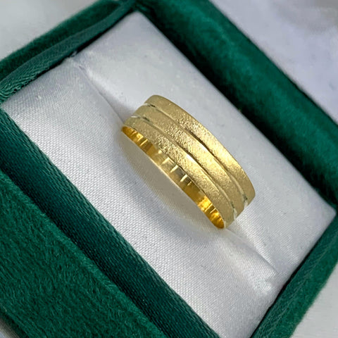 Anillo Argolla Diamantada Doble Linea Oro amarillo 18k / Talla 8 / 2,10 Gr
