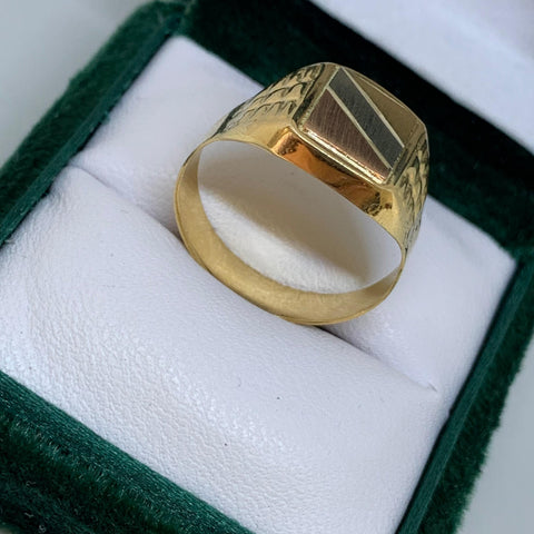 Anillo Cuadro Sello Tres Oros  Oro amarillo 18k / Talla 10 3/4 / 4,14 Gr