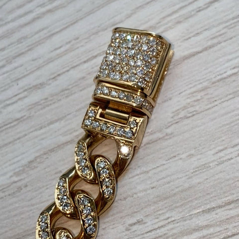 Pulso Cubano Con Circones POR FABRICACIÓN Oro amarillo 18k 53,00 Gr / 9 mm / 21 Cm *