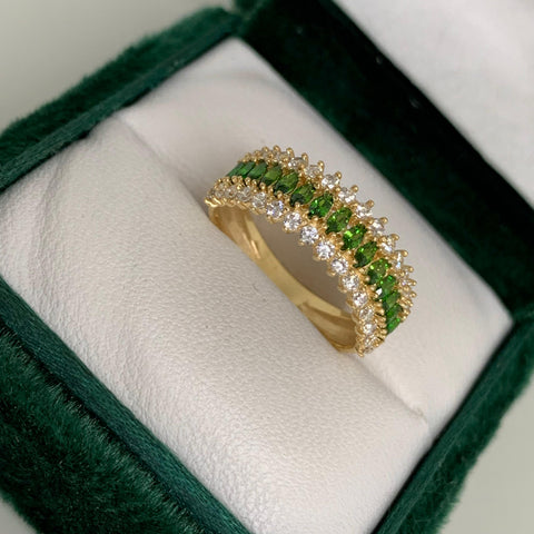 Anillo Argolla Circones Verdes Y Blancos Oro amarillo 18k / Talla 7 / 3,80 Gr