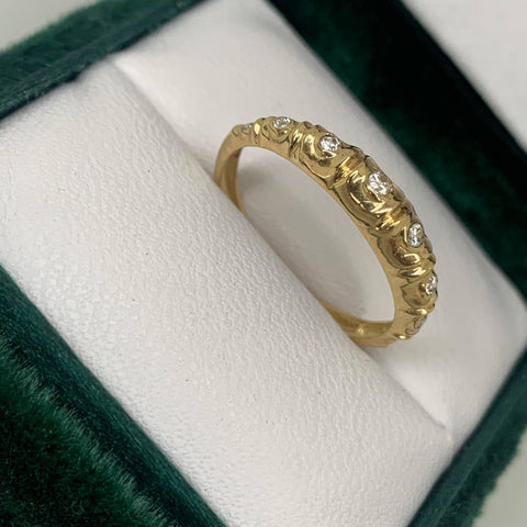 Anillo Circones Blancos Oro amarillo 18k / Talla 7 1/4 / 1,90 Gr *