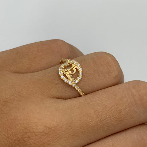Anillo 15 Años  Entrelazado Con Circones Blancos Oro amarillo 18k / Talla 6 1/2 / 1,64 Gr *