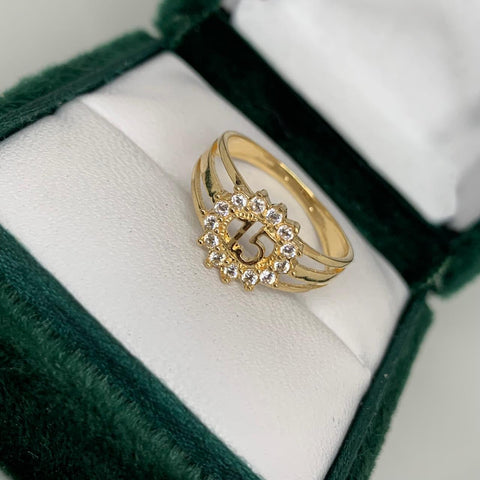 Anillo 15 Años Flor Circones Blancos Oro amarillo 18k / Talla 6 1/4  / 2,50 Gr