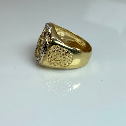 Anillo Contorno Virgen Del Carmen  Con Circones Blancos Oro amarillo 18k / Talla 9 1/2 / 7,12 Gr *