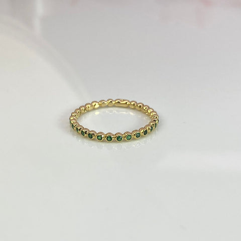 Anillo Circones Verdes Oro amarillo 18k / Talla 6 1/4 / 1,45 Gr *