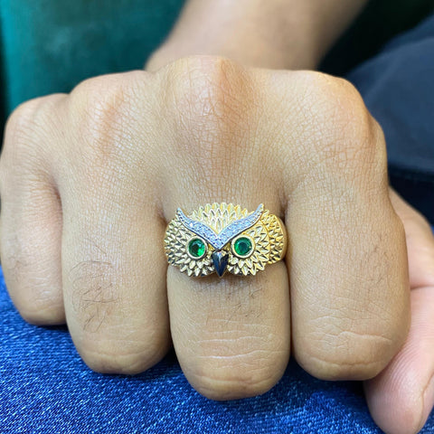Anillo Búho Circones Verdes Y Blancos Oro amarillo y Oro blanco 18k / Talla 10 1/4 / 8,60 Gr *