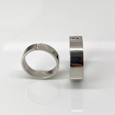 Anillo Argollas De Matrimonio Con Diamantes /  12 Pts De Diamantes Oro blanco 18k / Talla 10 1/2 / 13,75 Gr *
