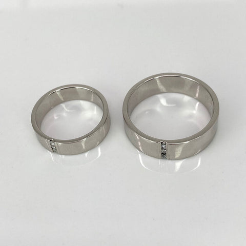 Anillo Argollas De Matrimonio Con Diamantes /  12 Pts De Diamantes Oro blanco 18k / Talla 10 1/2 / 13,75 Gr *