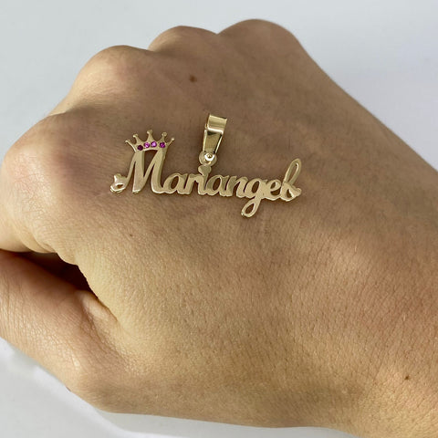 Dije Nombre Corona Con Circones POR FABRICACIÓN Oro amarillo 18k 2,82 Gr / 3,7 Cm  *