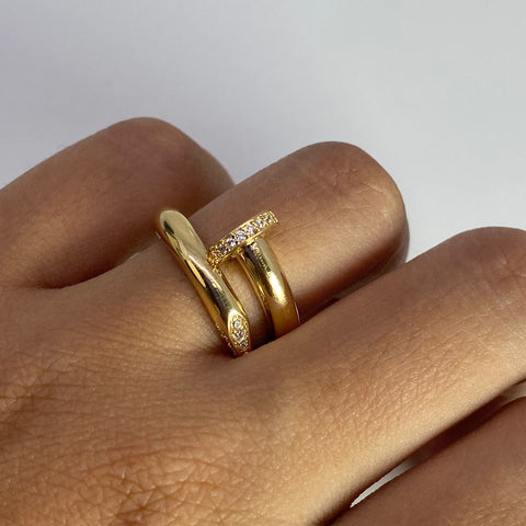 Anillo Clavo Circones Blancos Oro amarillo 18k / Talla 7 / 4,0 Gr