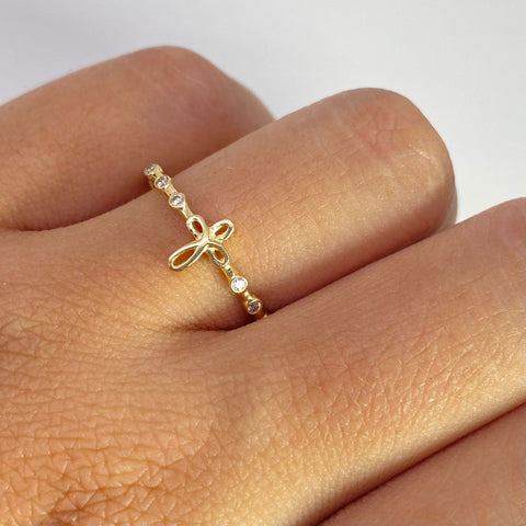 Anillo Cruz Circones Blancos Oro amarillo 18k / Talla 7 1/2 / 1,20 Gr