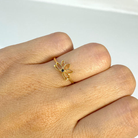 Anillo Flor Circón Negro Oro amarillo 18k / Talla 6 1/4 / 1,03 Gr