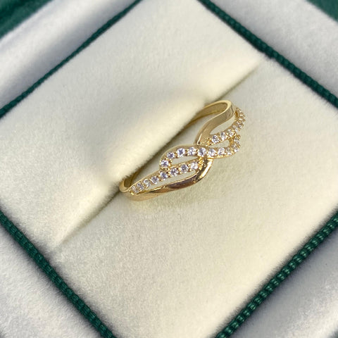 Anillo Circones Blancos Oro amarillo 18k / Talla 6 1/4 / 1,31 Gr *