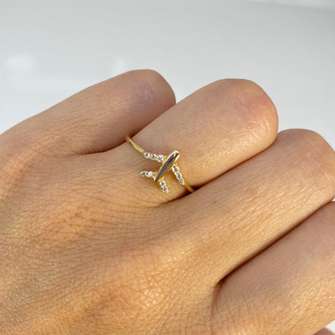 Anillo Avión Circones Blancos  Oro amarillo 18k / Talla 7 1/4 / 1,29 Gr *