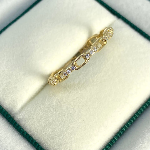 Anillo Cajón Circones Blancos Oro amarillo 18k / Talla 7 1/2 / 1,64 Gr †