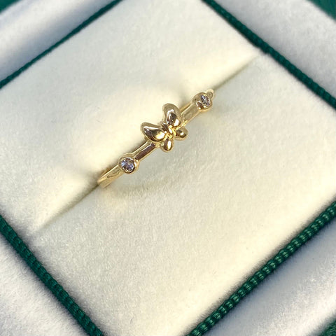 Anillo Mariposa Circones Blancos Oro amarillo 18k / Talla 5 1/2 / 1,45 Gr †