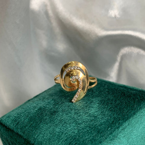 Anillo Caracol Circones Blancos Talla 7 3/4 Oro Amarillo /2,38 Gr
