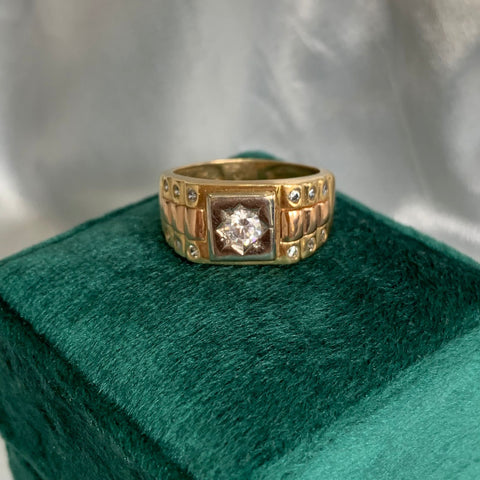 Anillo Circon Central Blancos Talla 9 1/2 Oro Amarillo 18k /7,51 Gr