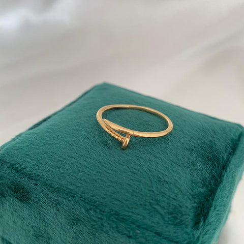 Anillo Clavo Talla 6 1/2 Oro Amarillo 18k/ 1,38 Gr /*